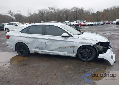 2019 Volkswagen Jetta 1.4T S z USA, uszkodzony, nr VIN 3VWN57BU4KM007398